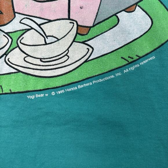 VTG Yogi Bear 1995 Graphic Cartoons T-Shirt Men's Size Large 90s Hanna Barbera - Picture 2 of 8